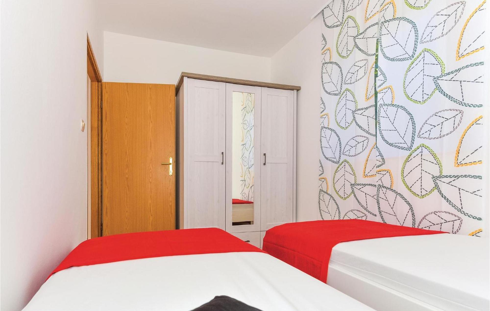 Gorgeous Apartment In Vodice With Kitchen Экстерьер фото